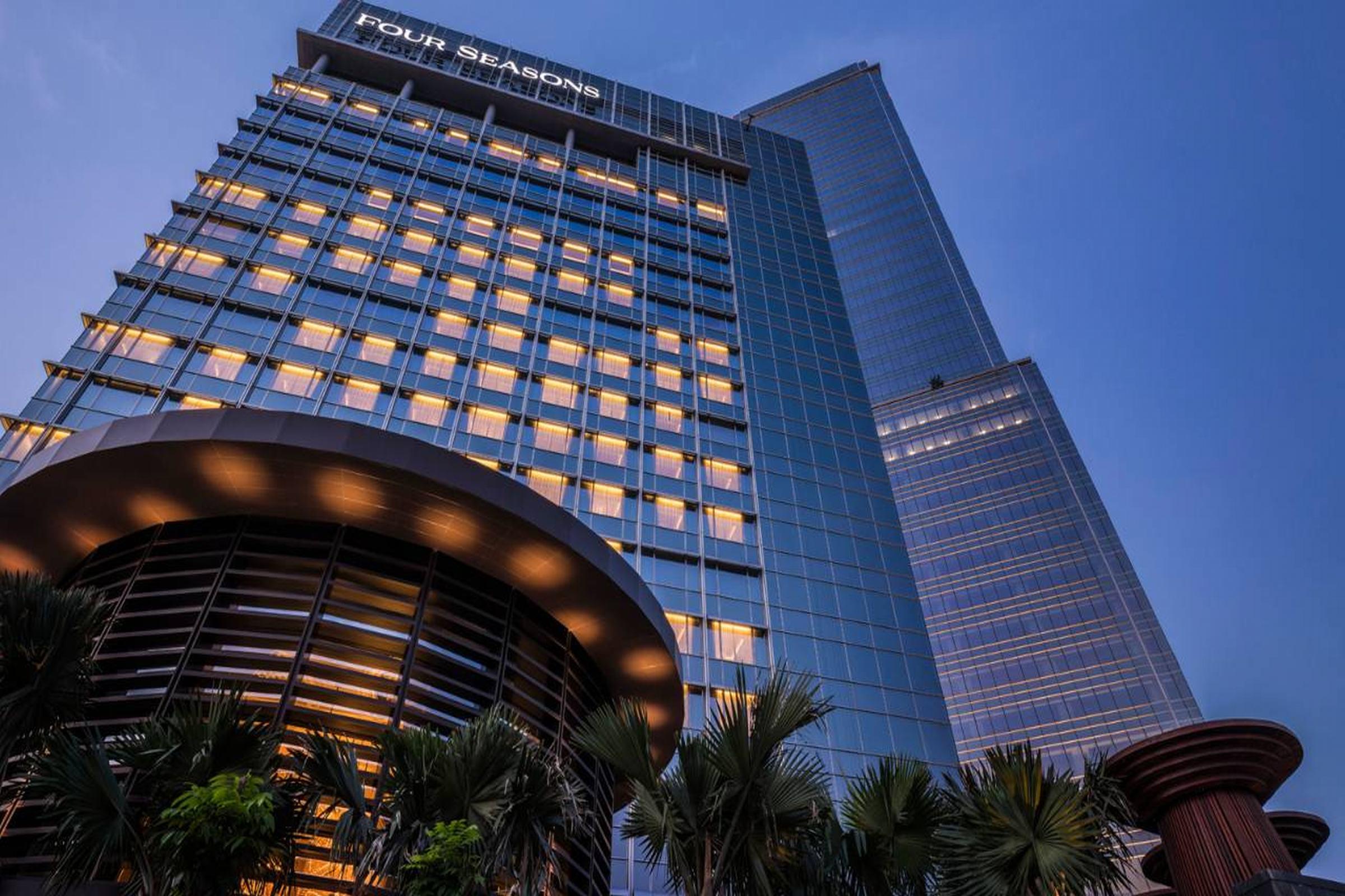 Four Seasons Hotel Yakarta Exterior foto